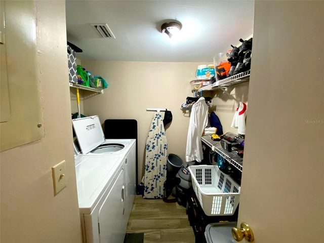 8213 SUN SPRING CIRCLE 31, Orlando, FL 32825