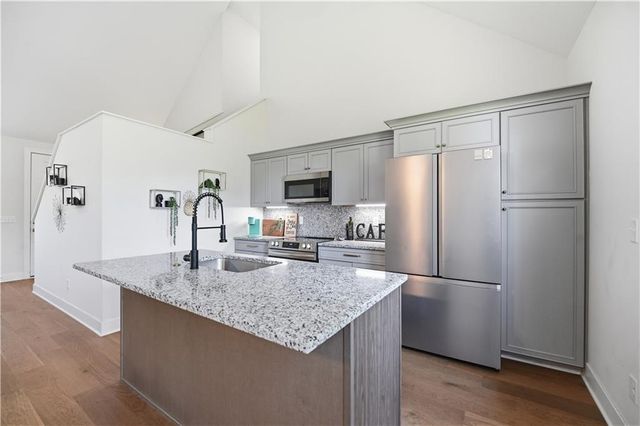 413 W Walnut Street, Cleveland, MO 64734