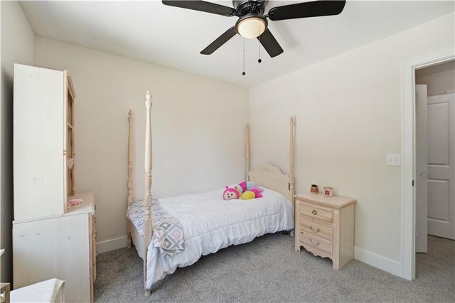 413 W Walnut Street, Cleveland, MO 64734