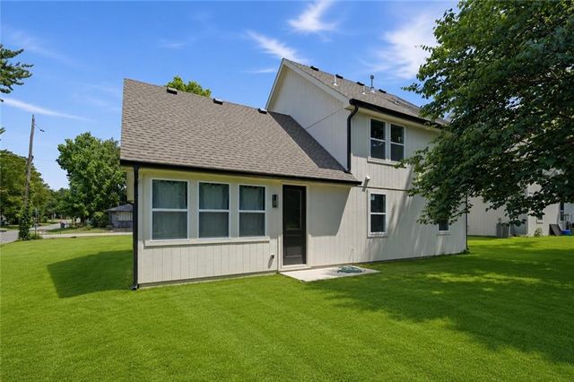 413 W Walnut Street, Cleveland, MO 64734