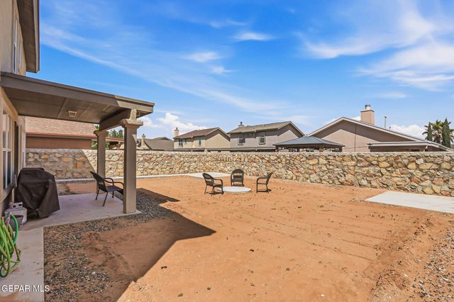 14233 SPANISH POINT Drive, El Paso, TX 79938