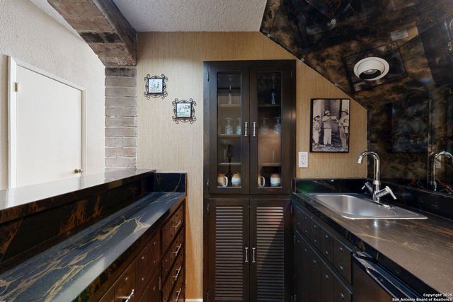 8908 WEXFORD ST, San Antonio, TX 78217