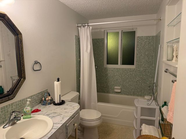 1032 Winsome Road, North Fort Myers, FL 33903