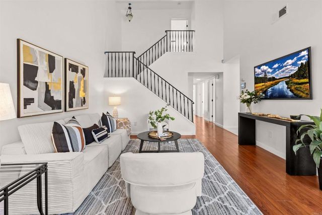 2353 Edenbridge Ln, Chula Vista, CA 92139