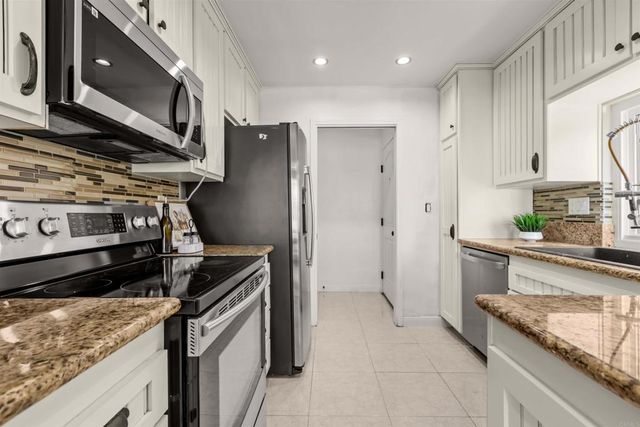 2353 Edenbridge Ln, Chula Vista, CA 92139