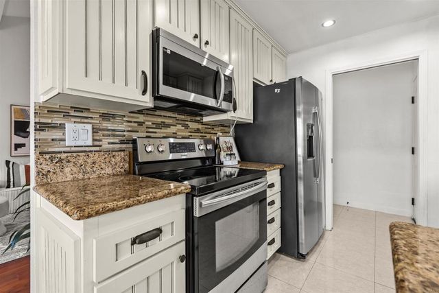 2353 Edenbridge Ln, Chula Vista, CA 92139