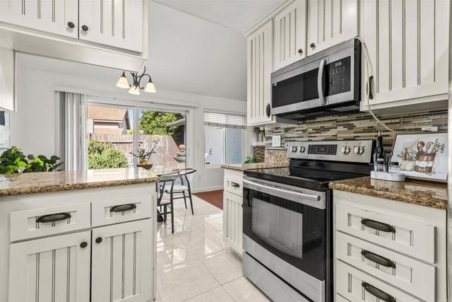 2353 Edenbridge Ln, Chula Vista, CA 92139