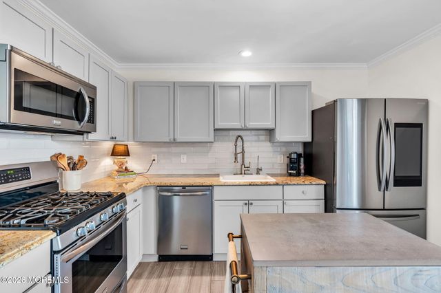 275 Tennis Court, Wall, NJ 07719