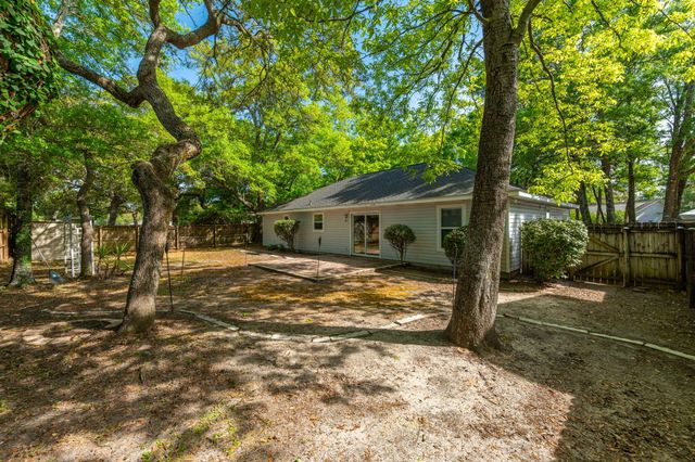 49 Circle Drive, Fort Walton Beach, FL 32547