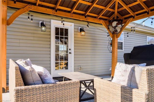 226 Tuscan Way, Lexington, NC 27295