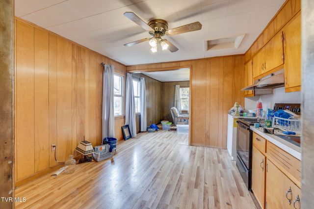 1660 Redwood Drive, Kingsport, TN 37664