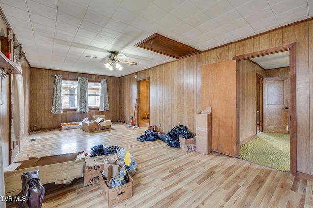 1660 Redwood Drive, Kingsport, TN 37664