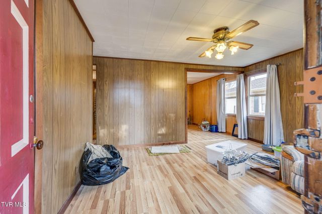 1660 Redwood Drive, Kingsport, TN 37664