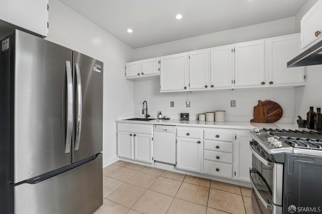 3725 Sacramento Street, San Francisco, CA 94118