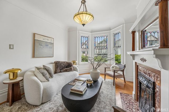 3725 Sacramento Street, San Francisco, CA 94118