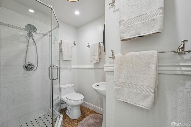 3725 Sacramento Street, San Francisco, CA 94118