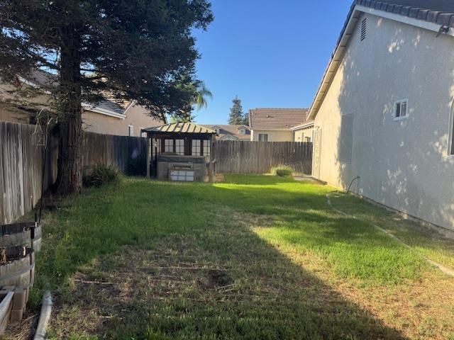 1616 Sapphire Dr, Livingston, CA 95334