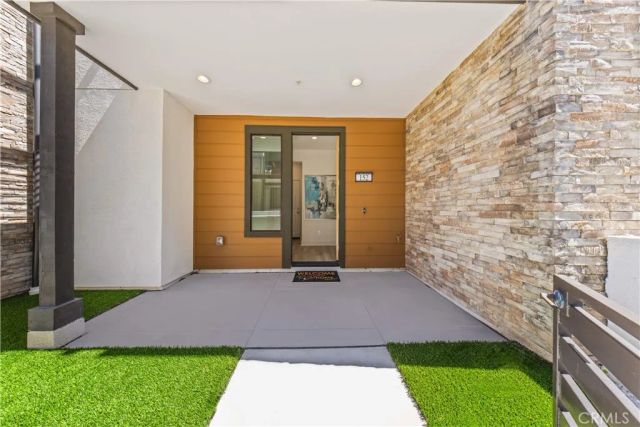 152 Keeper, Irvine, CA 92618