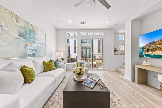 152 Keeper, Irvine, CA 92618