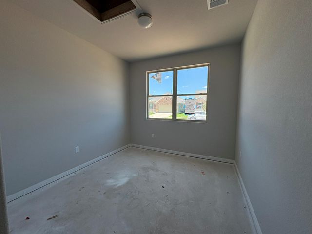 117 Prairie Falls DR, Hutto, TX 78634