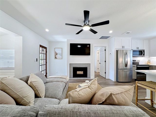 1290 OXFORD DRIVE, Englewood, FL 34223