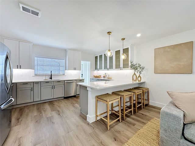 1290 OXFORD DRIVE, Englewood, FL 34223