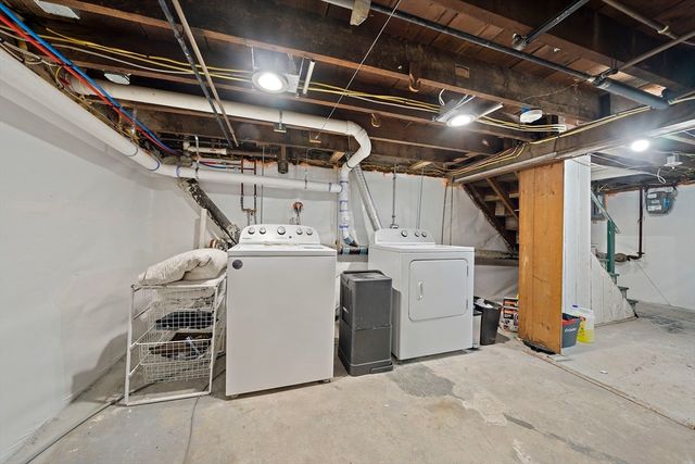 30 Hillside Ave, Quincy, MA 02170