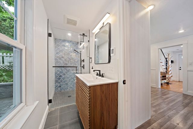 30 Hillside Ave, Quincy, MA 02170
