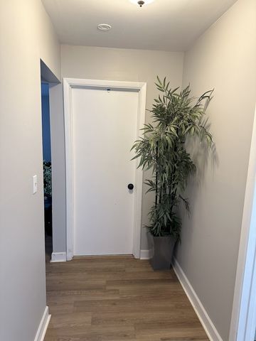 700 CUMBERLAND Street, Hoffman Estates, IL 60194