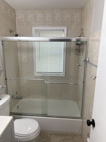 700 CUMBERLAND Street, Hoffman Estates, IL 60194