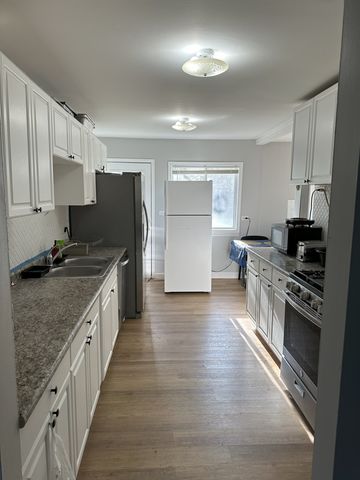 700 CUMBERLAND Street, Hoffman Estates, IL 60194