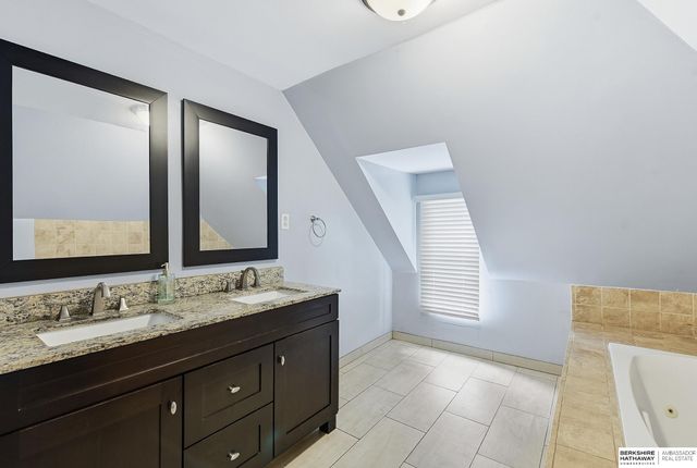 3706 W Street, Omaha, NE 68107