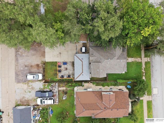 3706 W Street, Omaha, NE 68107