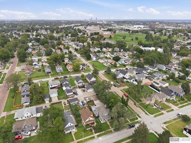 3706 W Street, Omaha, NE 68107