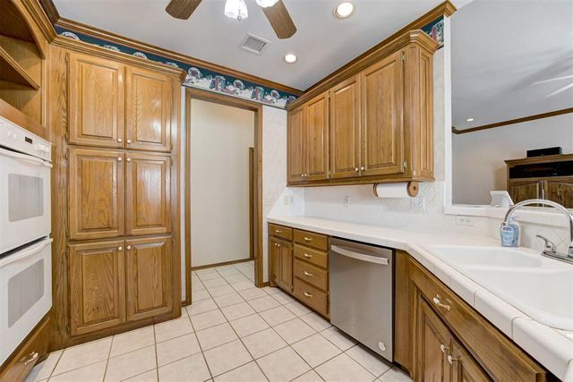 2708 Durland Drive, Edmond, OK 73012