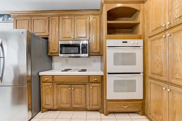 2708 Durland Drive, Edmond, OK 73012