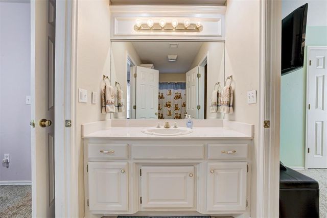 2708 Durland Drive, Edmond, OK 73012