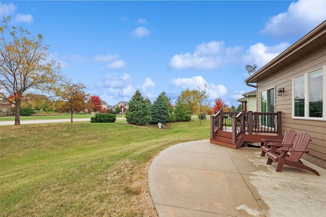 9146 Canyon Street, West Des Moines, IA 50266