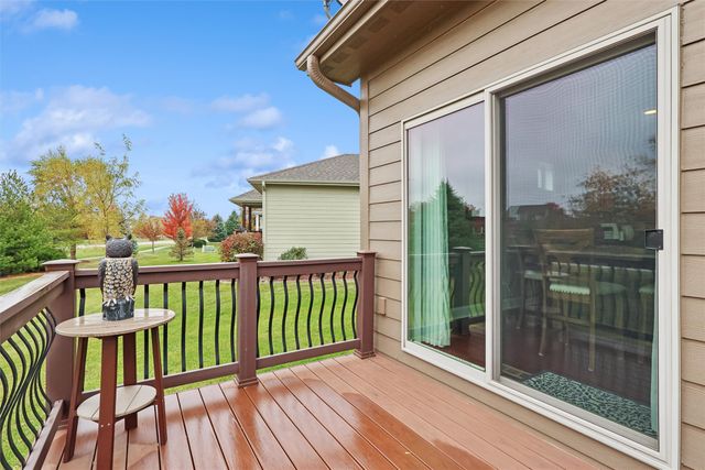 9146 Canyon Street, West Des Moines, IA 50266