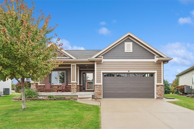 9146 Canyon Street, West Des Moines, IA 50266