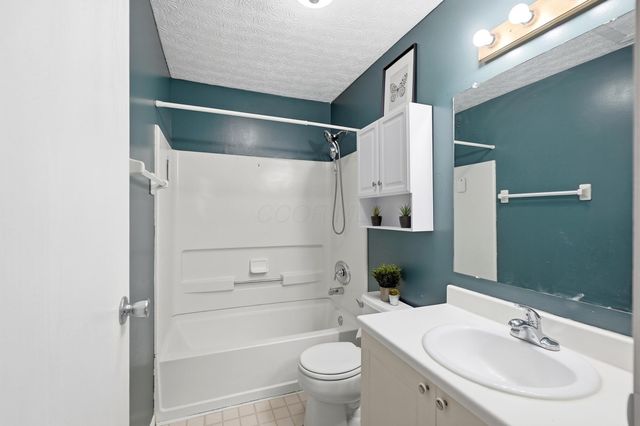 4052 Meadowick Drive, 89B, Columbus, OH 43230
