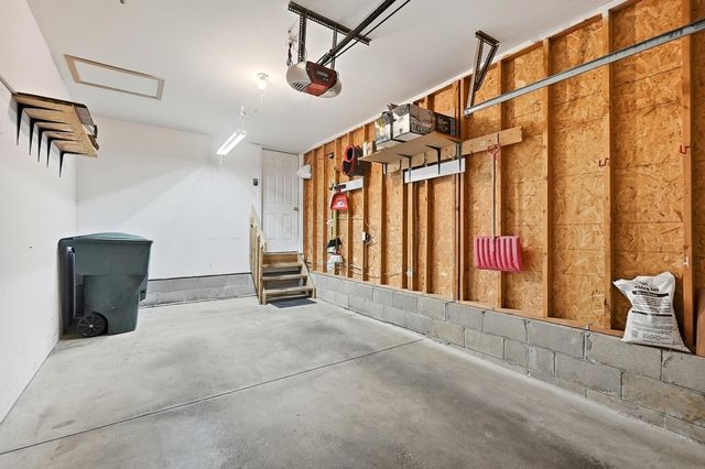 4052 Meadowick Drive, 89B, Columbus, OH 43230
