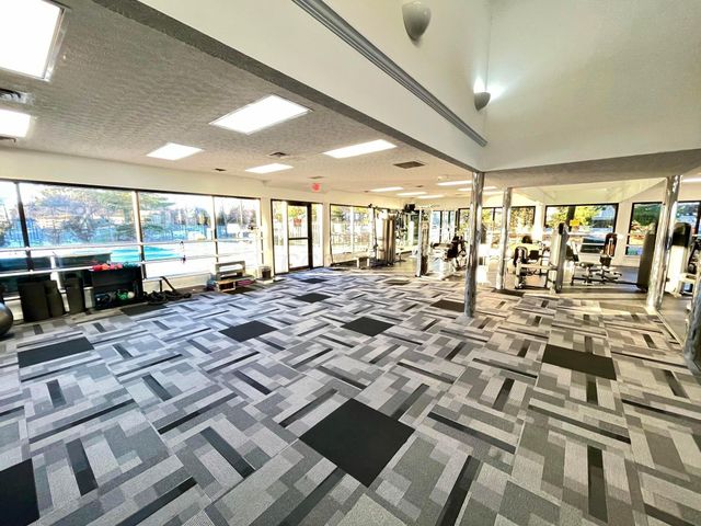 4052 Meadowick Drive, 89B, Columbus, OH 43230