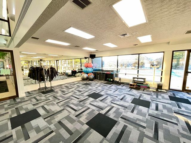 4052 Meadowick Drive, 89B, Columbus, OH 43230