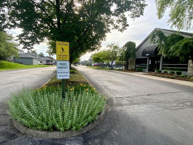 4052 Meadowick Drive, 89B, Columbus, OH 43230