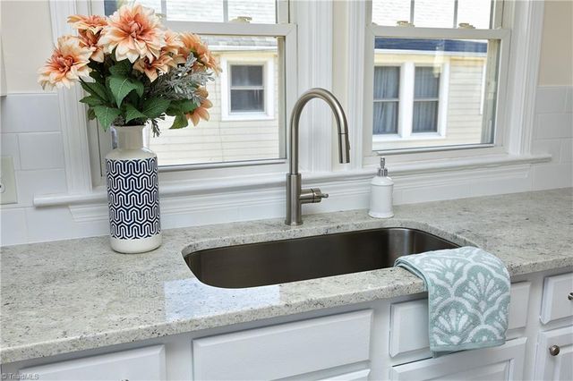 804 Harris Street, Burlington, NC 27217