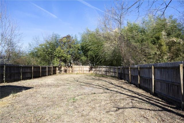 804 Harris Street, Burlington, NC 27217