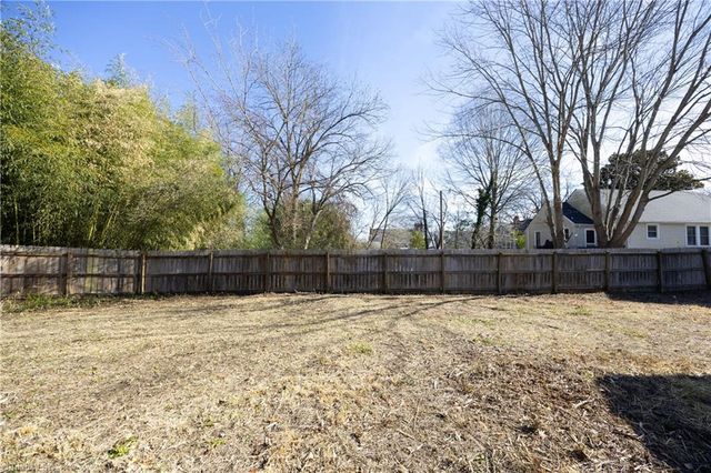 804 Harris Street, Burlington, NC 27217