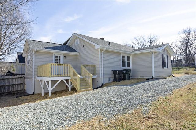 804 Harris Street, Burlington, NC 27217