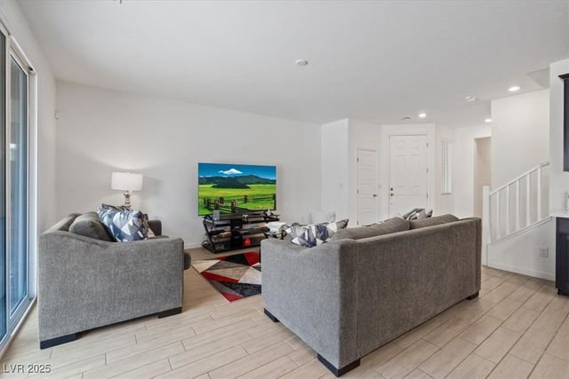 2936 Gaffer Film Street, Las Vegas, NV 89156